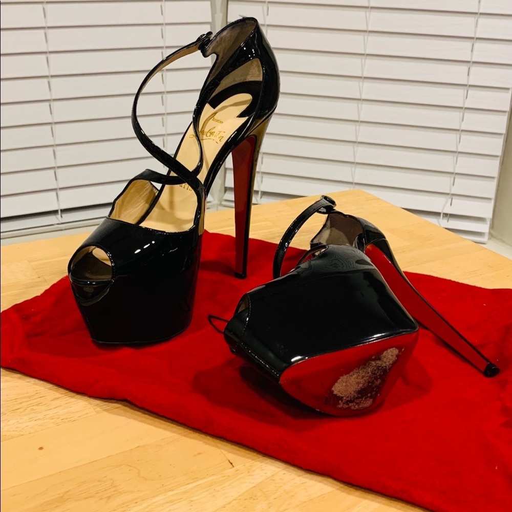 Hi Heels - Picture 2 of 7